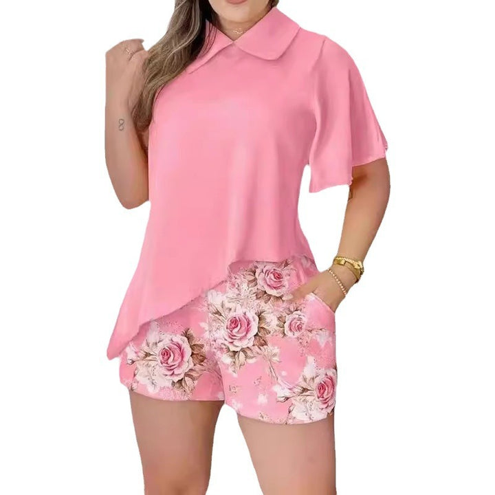 Dame bluse med svajende snit og blomstermønster shorts Skovae