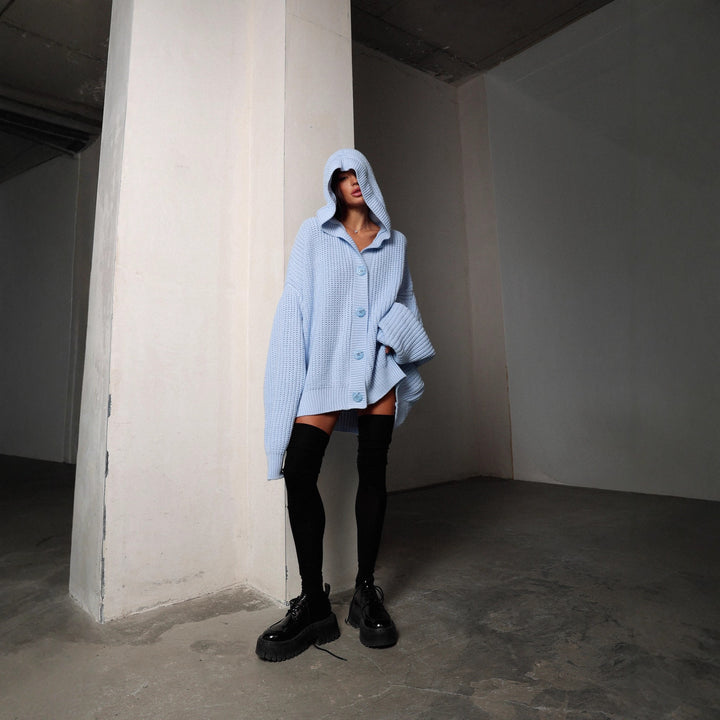Kvindernes oversized cardigan med knapdesign og blødt materiale Stilla