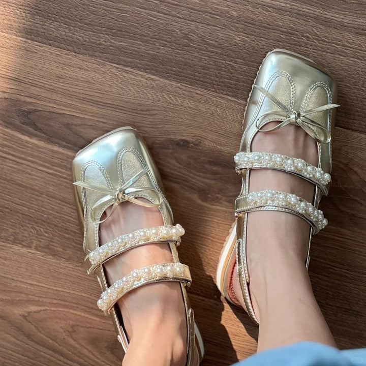 Dame elegante ballerinas med kvadratisk tåform og perleudsmykninger Stilla