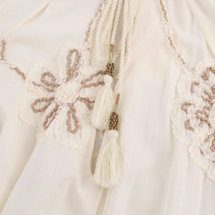 Dame broderet langærmet bluse med frynsedetalje Stilla