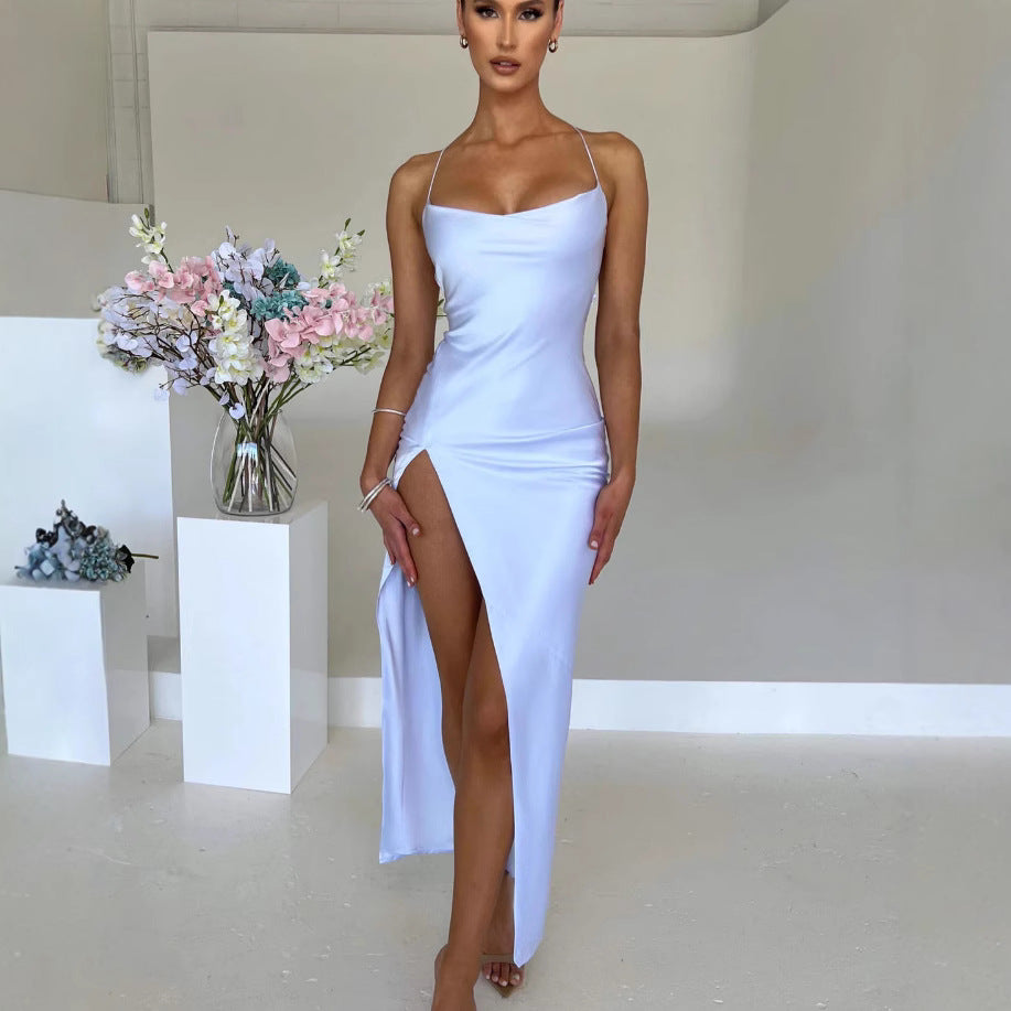 Dame elegant maxikjole med off-shoulder design og sidelids Stilla