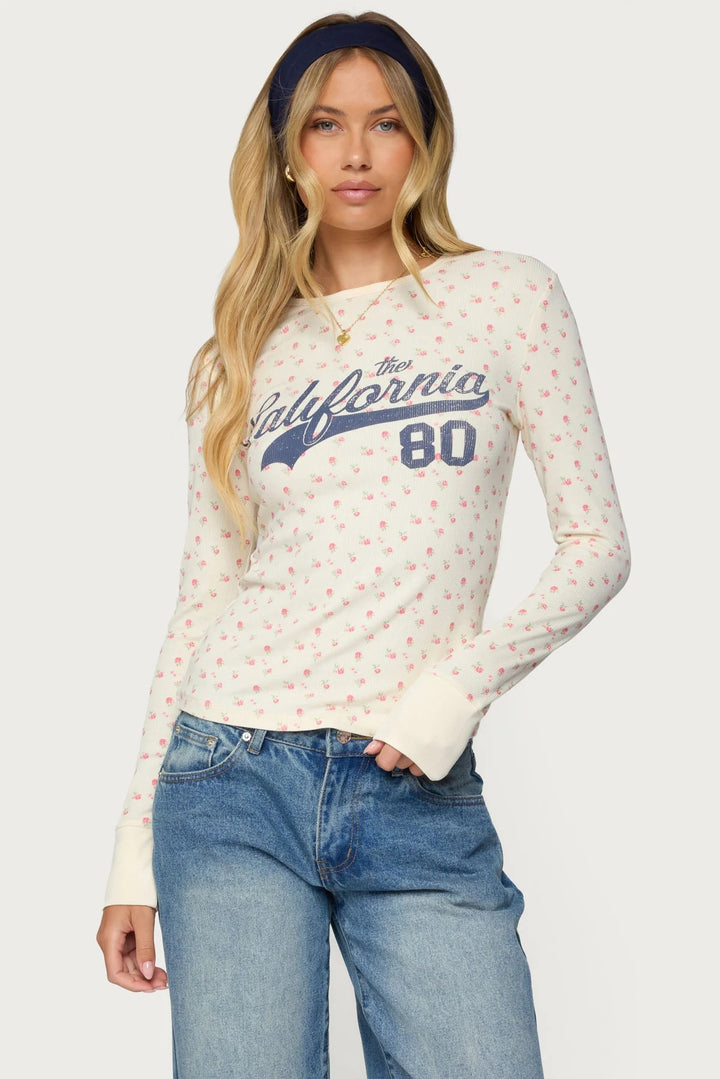 Dame langærmet skjorte med floral mønster og sporty print Skovae