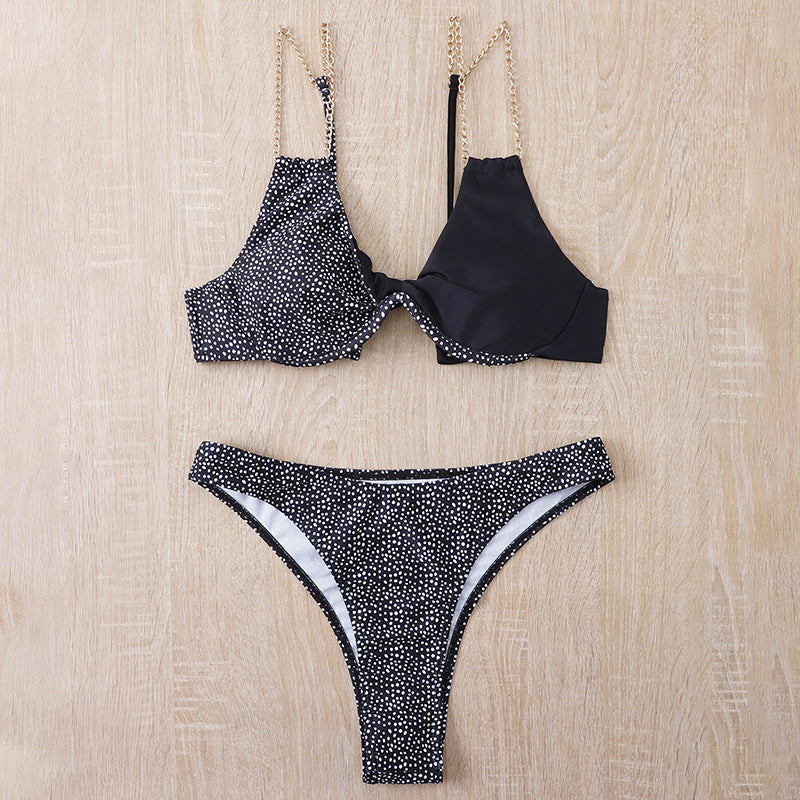 Dame bikini-sæt med mode detalje og justerbare stropper Stilla