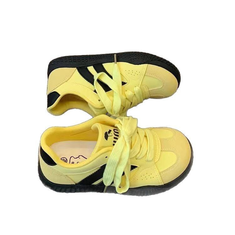 Dame sporty sneakers med åndbart overmateriale og skridsikker sål Stilla