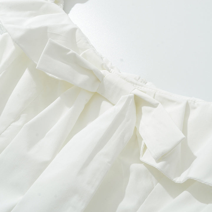 Femme Off-Shoulder Ruffle Mini Kjole med Sløjfedetalje Stilla