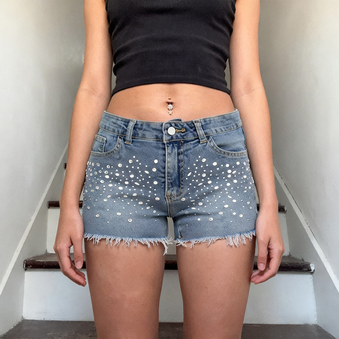 Dame Designer-shorts med funkende strass-stene og frynset kant Skovae