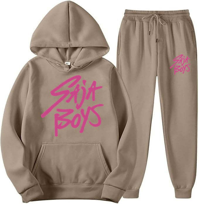 Kvinders hoodie og joggersæt med moderne grafisk print Skovae