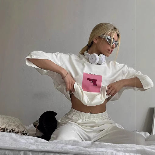 Dame T-shirt med kunstnerisk dødningehovedmotiv og afslappet snit Skovae