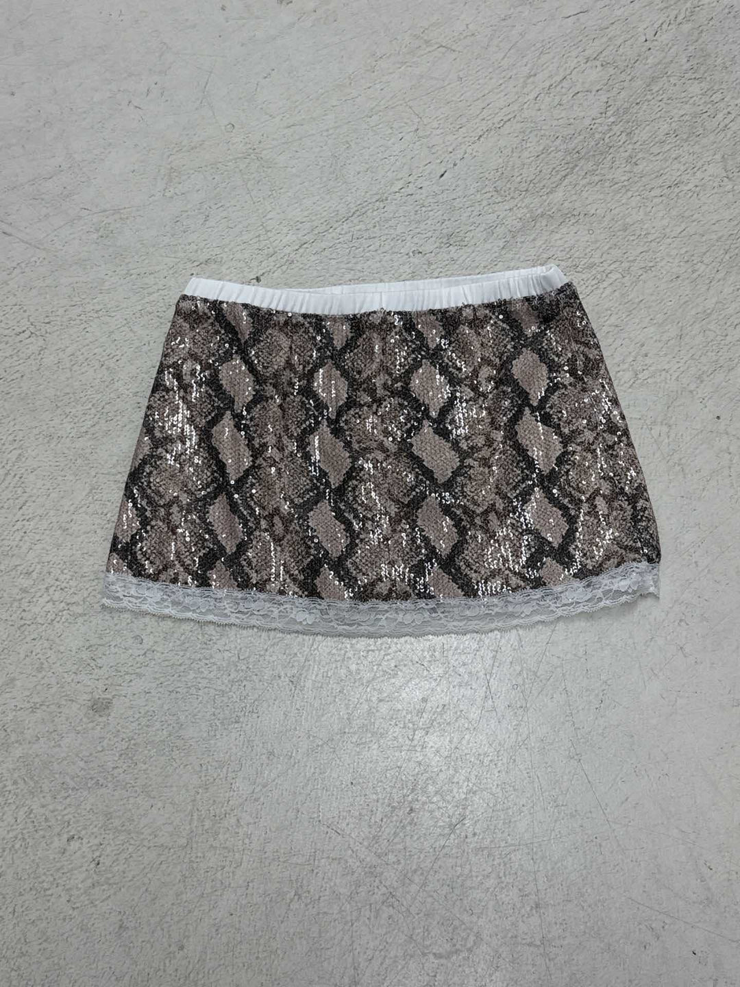 Dame Glitrende Mini skirt med Slange mønster og Blonde kant Skovae