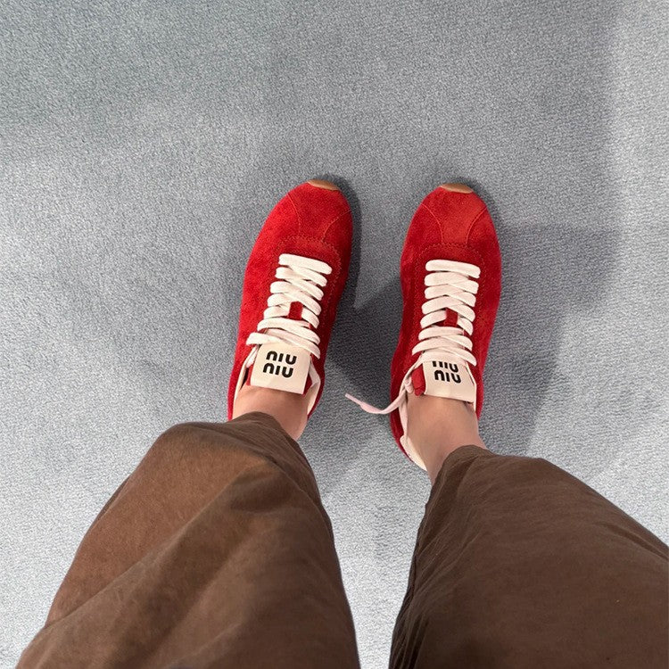Dame Vintage-Style Retro Sneakers med høj kvalitets ruskindsdetalje Stilla
