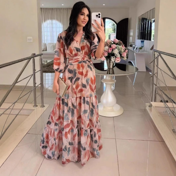 Dame Maxi-kjole med blomsterdesign og elastisk bælte Stilla