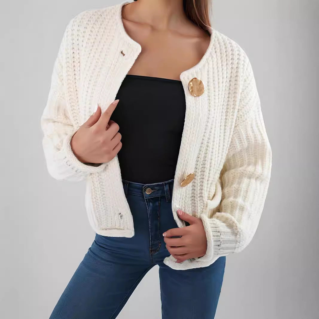 Kvinders hyggelige cardigan med store knapper og lomme med klap Stilla