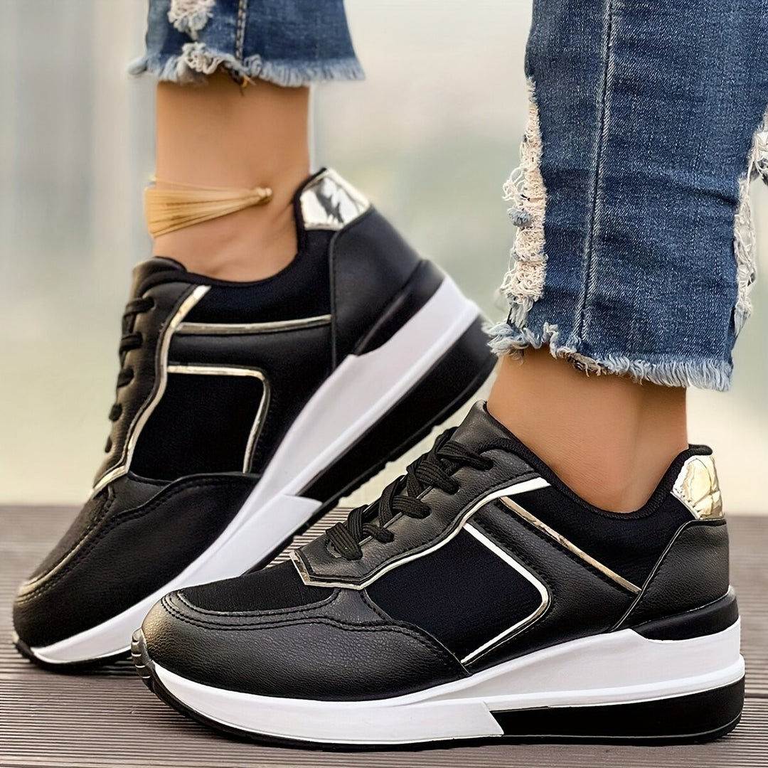 Dame livsstil sneakers med komfortabel polstring og trendy design Stilla
