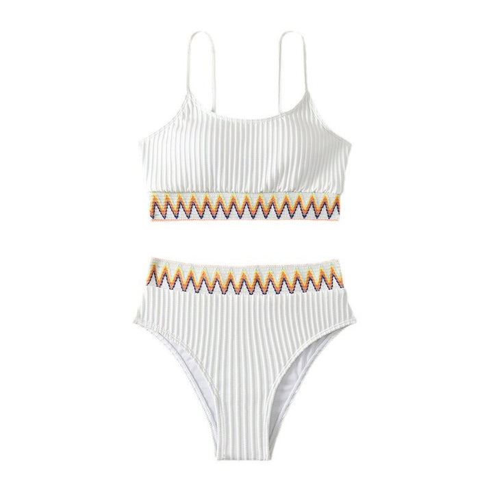 Dame Højtaljet Bikini-Sæt med elegant Ribbedesign og farverig Accent Stilla
