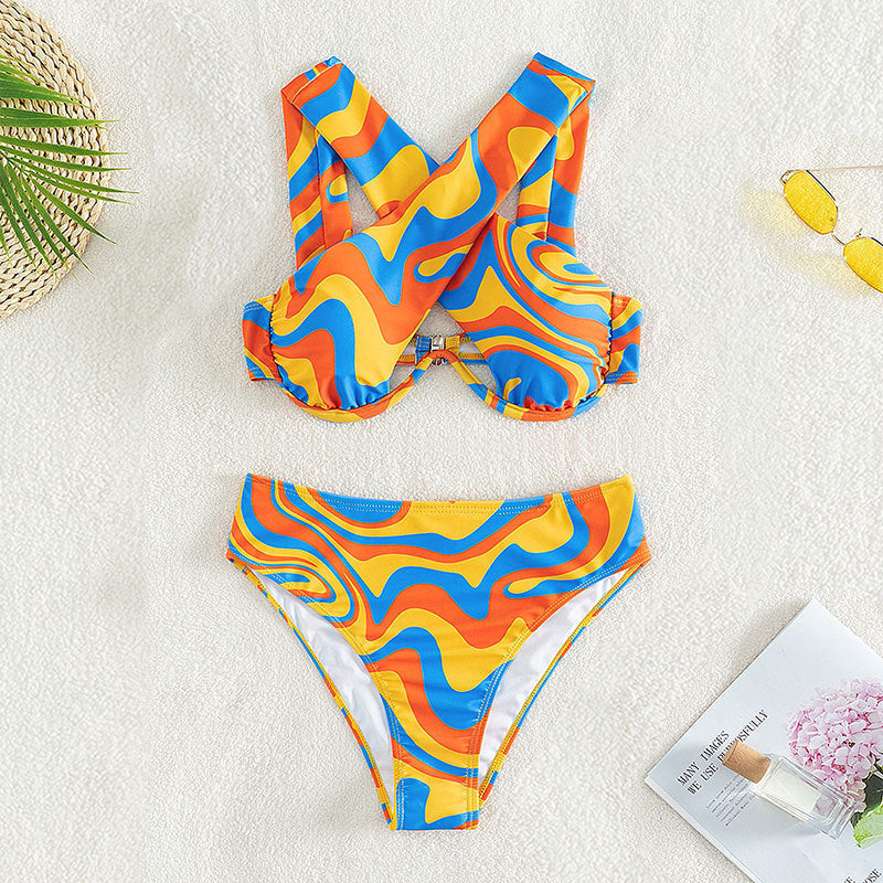 Dame Bikini-sæt med innovativt racerback-design og farverigt mønster Skovae