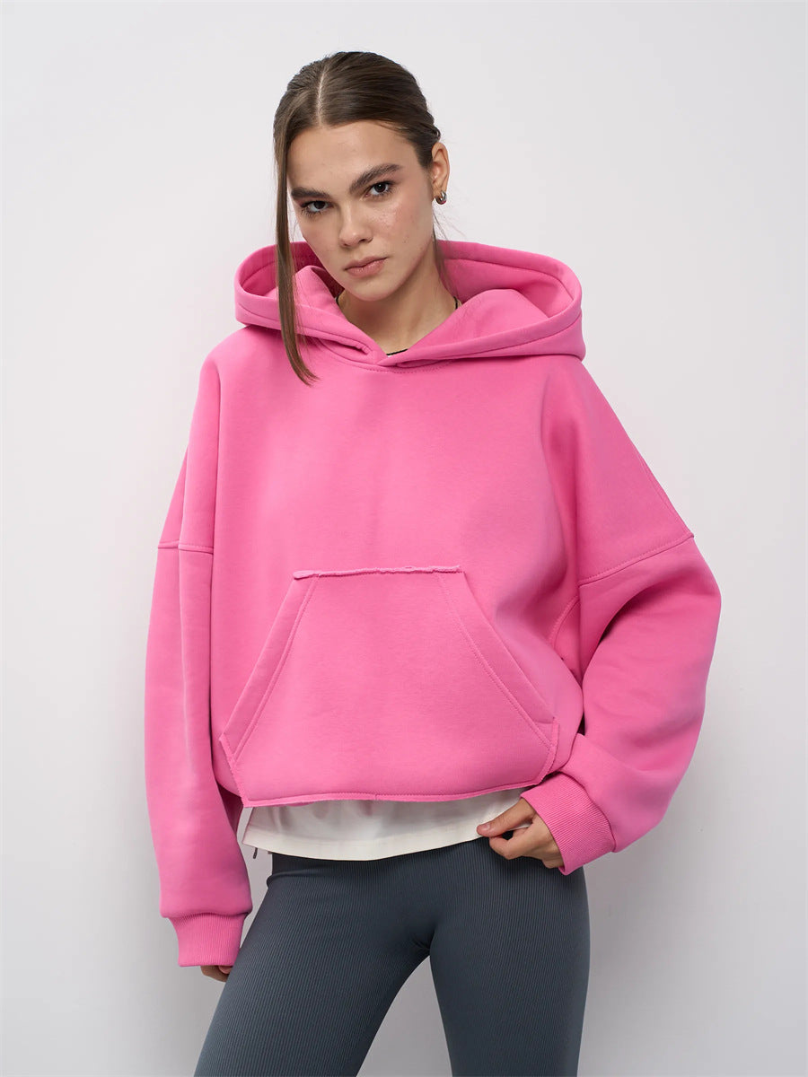 Dame oversized hoodie med kængurulomme og elastiske manchetter