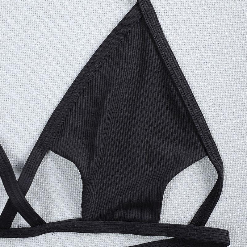 Dame triangle bikini med raffineret snit og dekorerende bindebånd Skovae