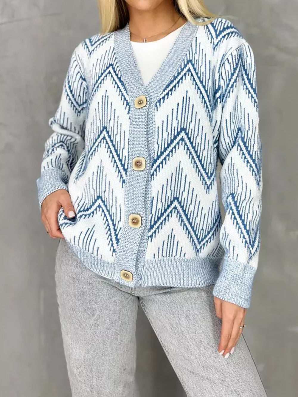 Kvinders cardigan med zigzag mønster og knap detaljer Stilla