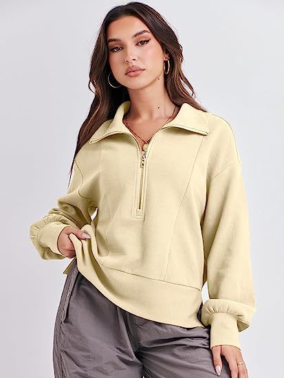 Dame Sporty Hoodie med høj krave og halvmolekylær lynlås Stiila
