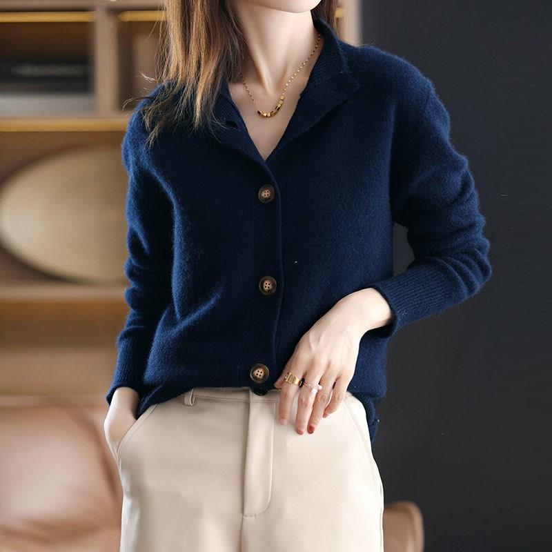 Stilla | Klassischer Bequemer Strickjacke