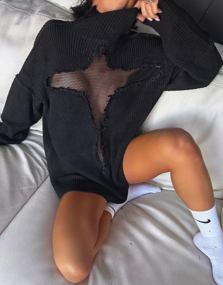 Dame Oversized Strikpullover med spændende Mesh-indsats og ukonventionelt design Stilla