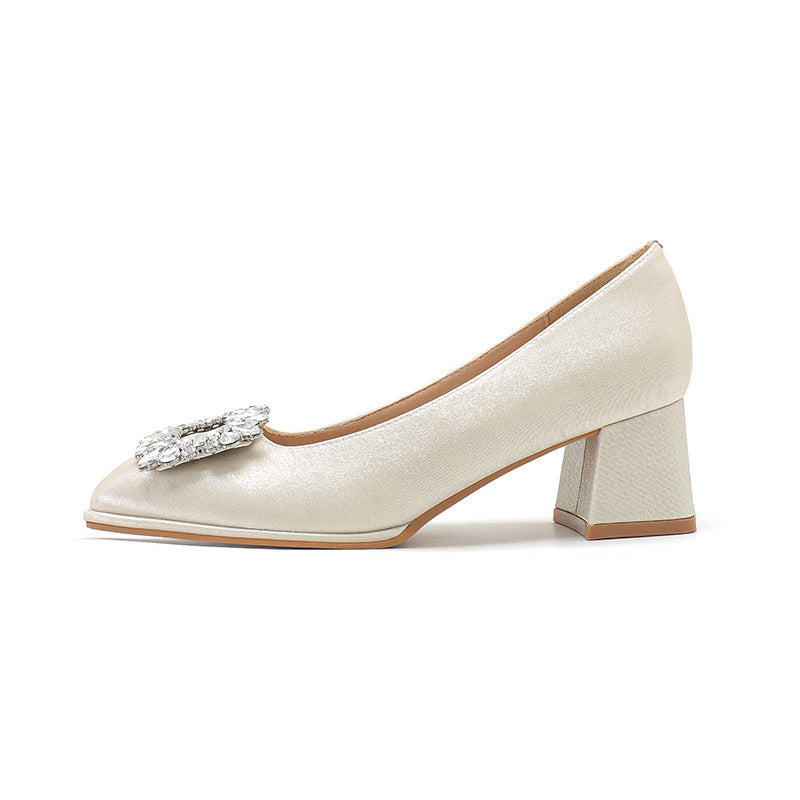 Femme Dekorative Blokhæl Pumps med Krystal Accent Stilla