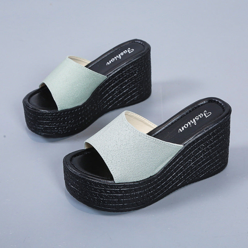 Damer kilehæls slippers med flettet design Stilla