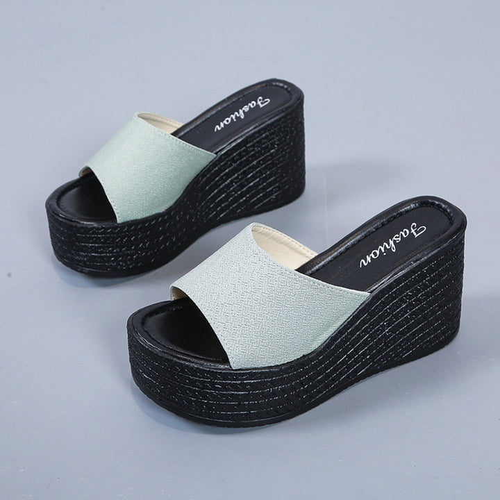 Damer kilehæls slippers med flettet design Stilla