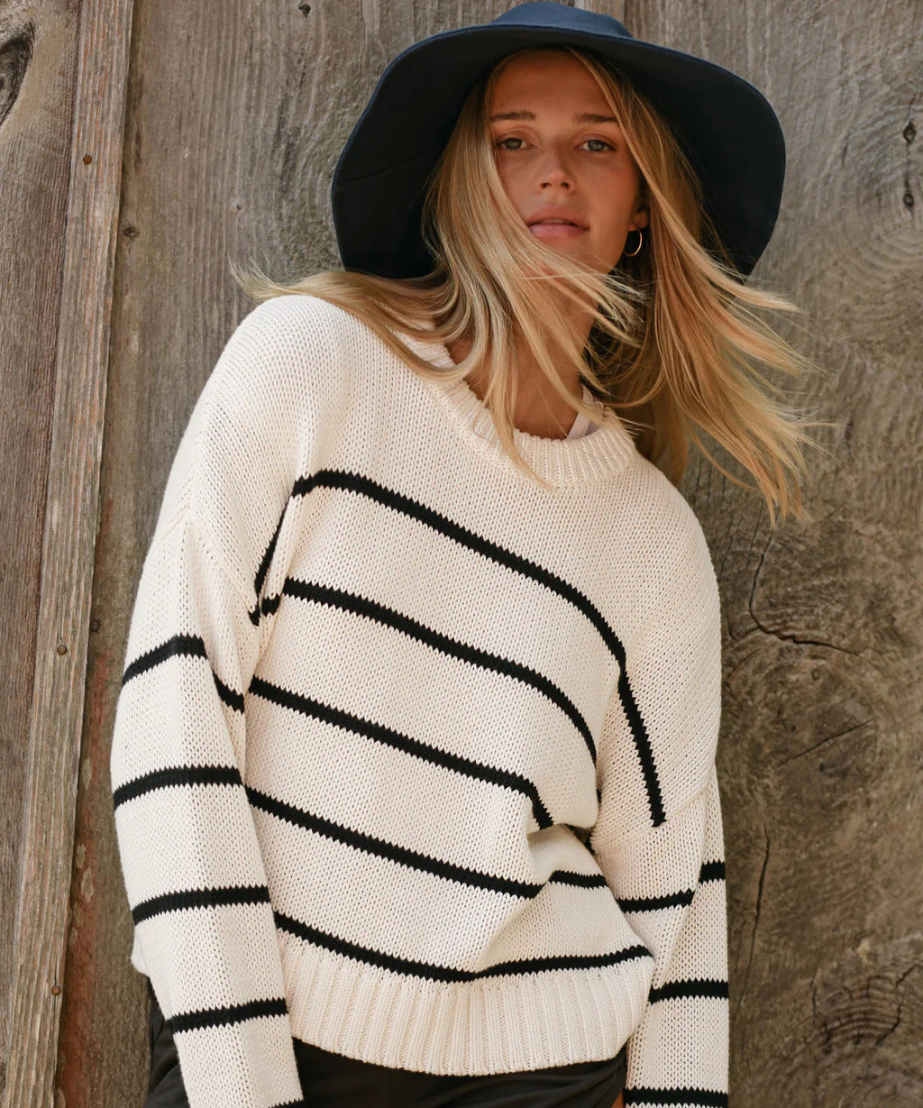 Kvinders afslappede strikket sweater med brede striber og rund hals Stilla