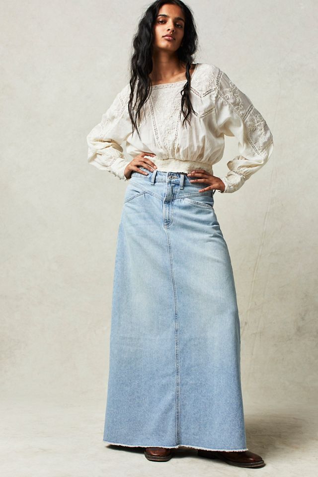 Dame Maxiskørt i denim med høj talje og praktiske lommer Stilla