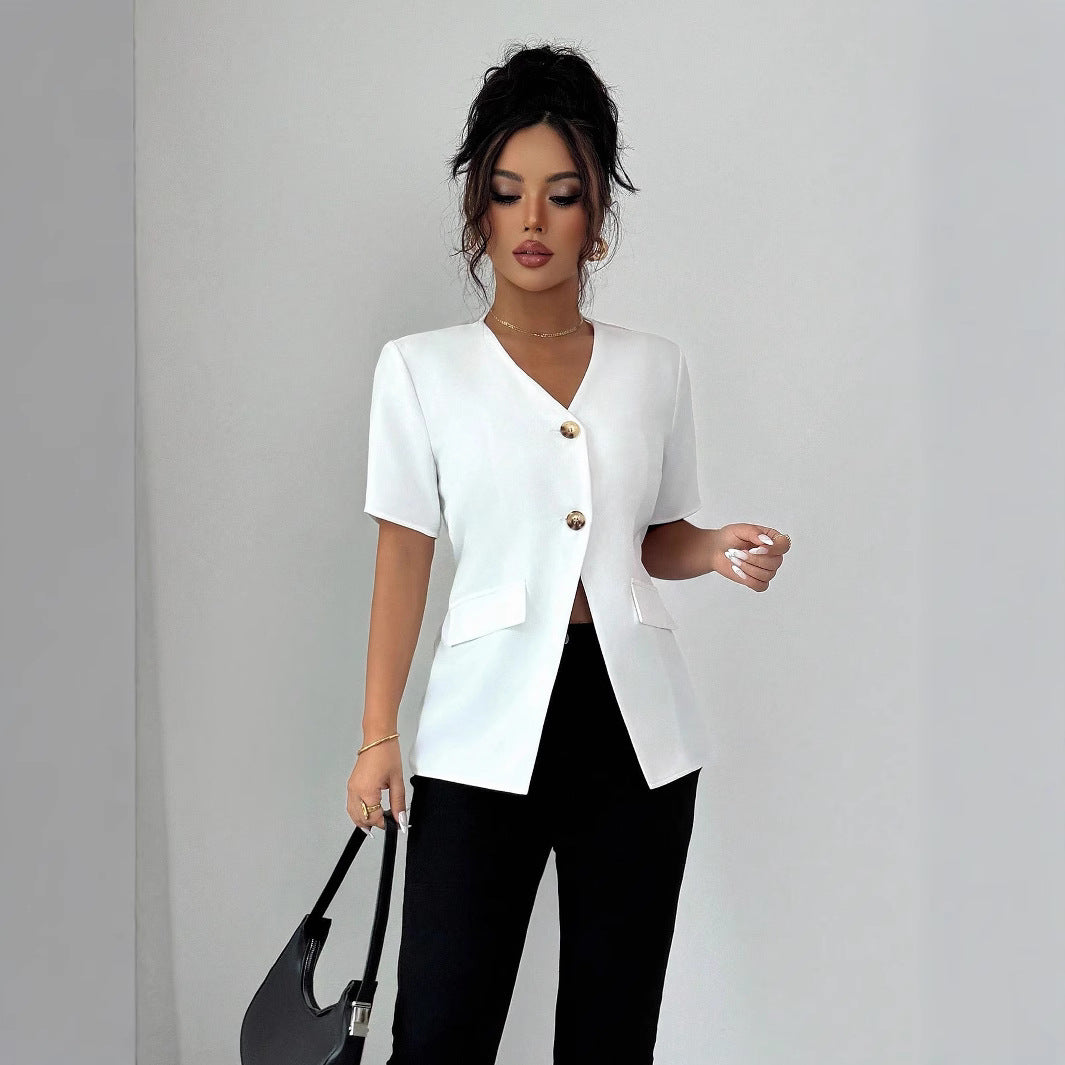 Dame elegant kortærmet blazer med gyldne knapper og struktureret design Stilla