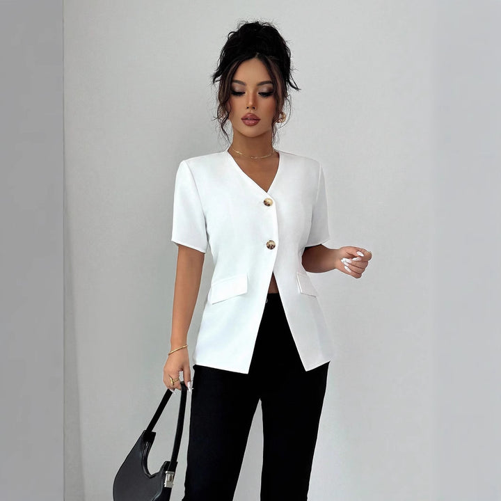 Dame elegant kortærmet blazer med gyldne knapper og struktureret design Stilla