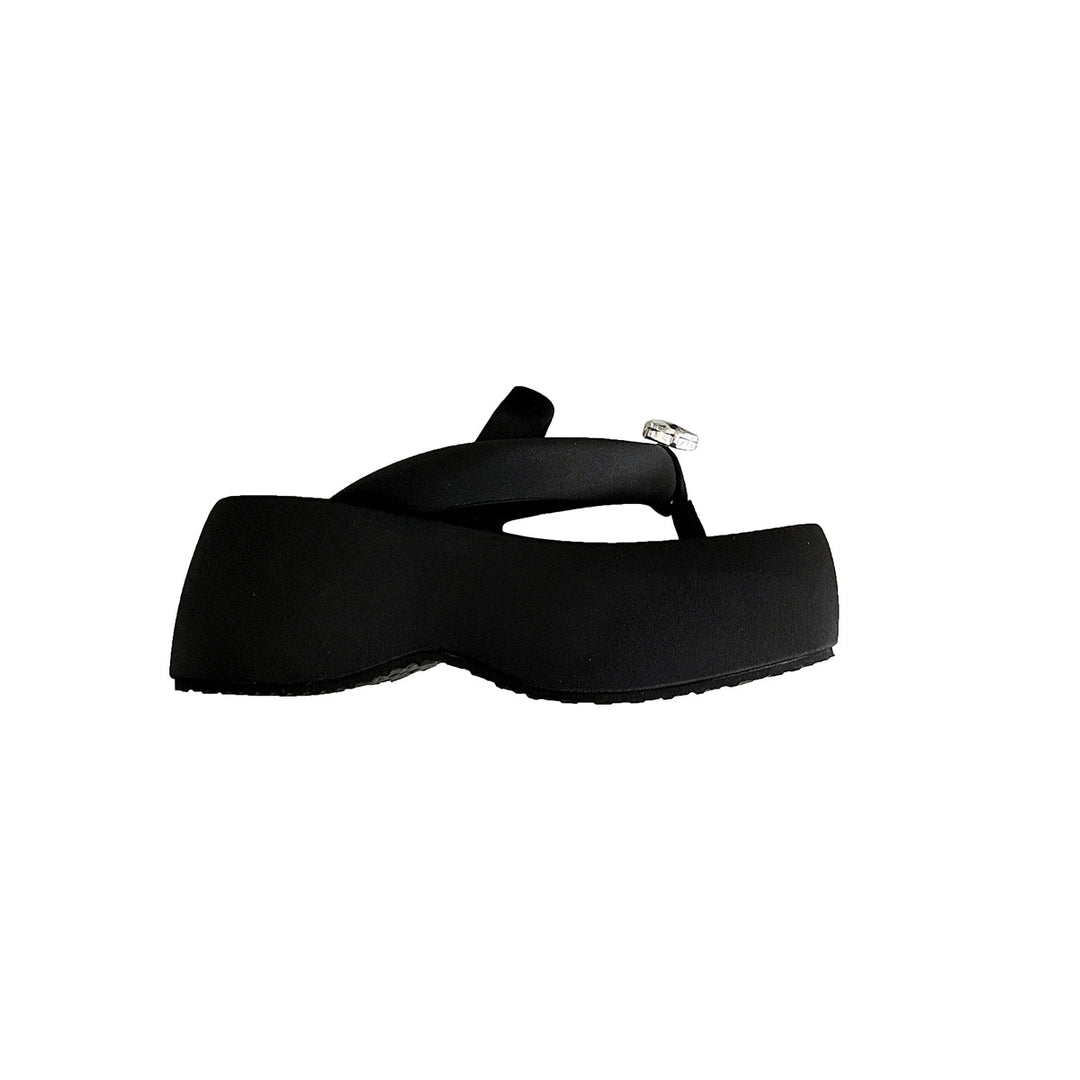 Femme Elevated Platform Flip-Flops Stilla