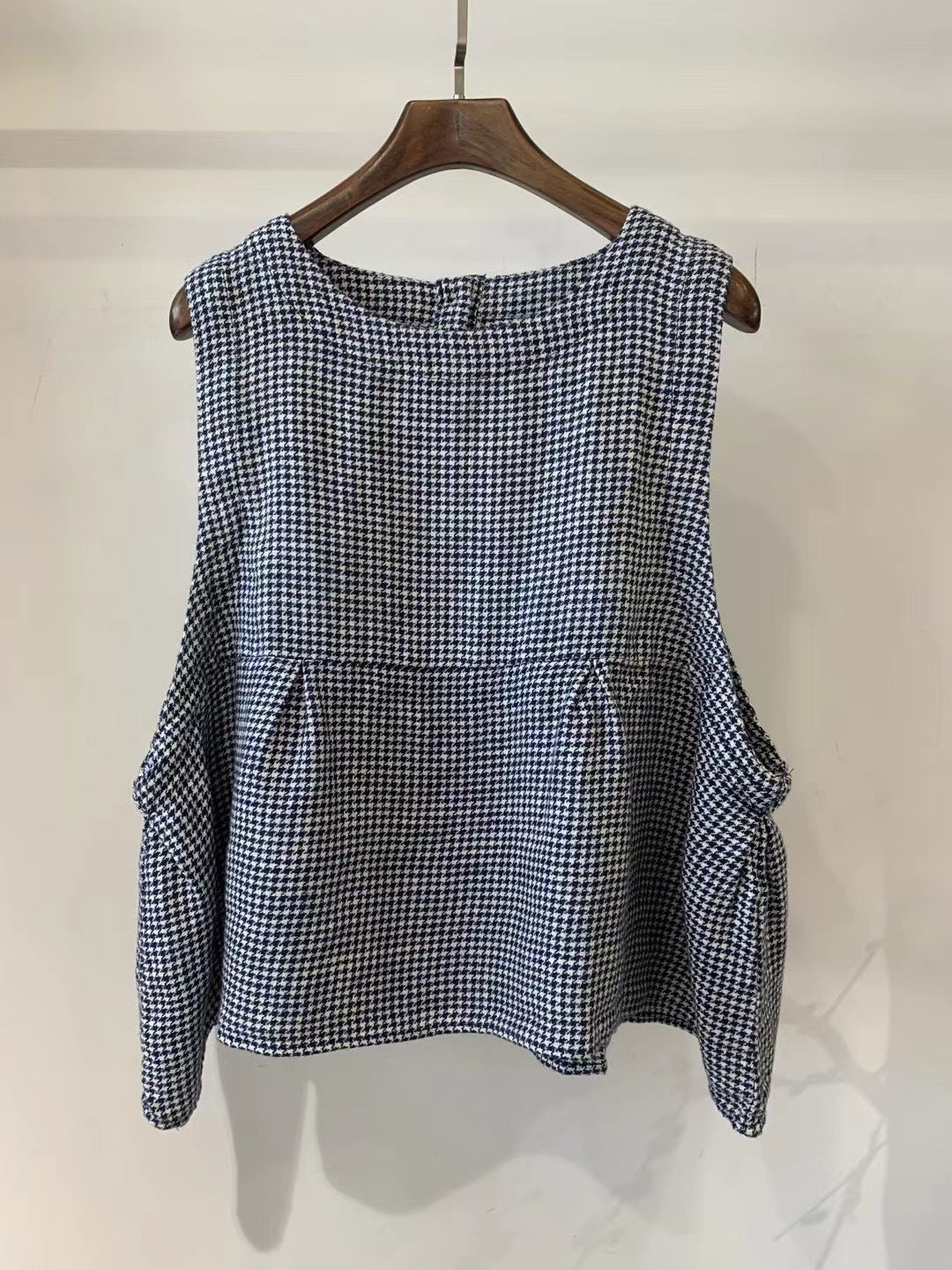 Femme Relaxed Fit ærmeløs linned top med sidelommer Stilla