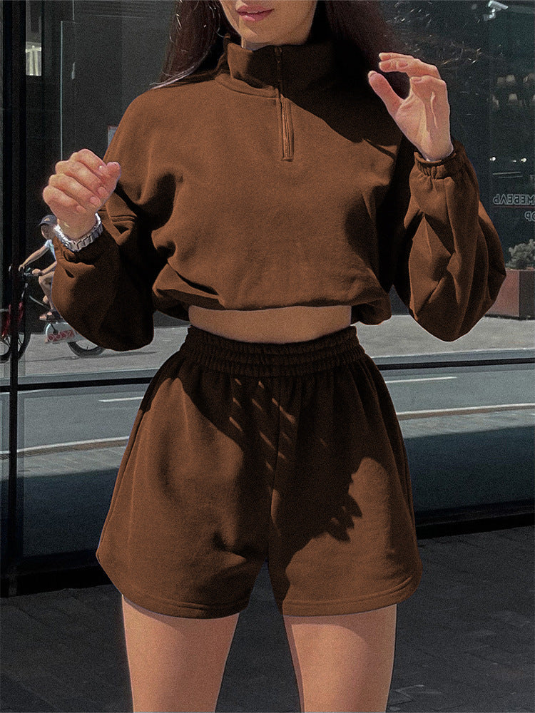 Kvinders sporty cropped top og shorts sæt med lynlås og elastisk talje