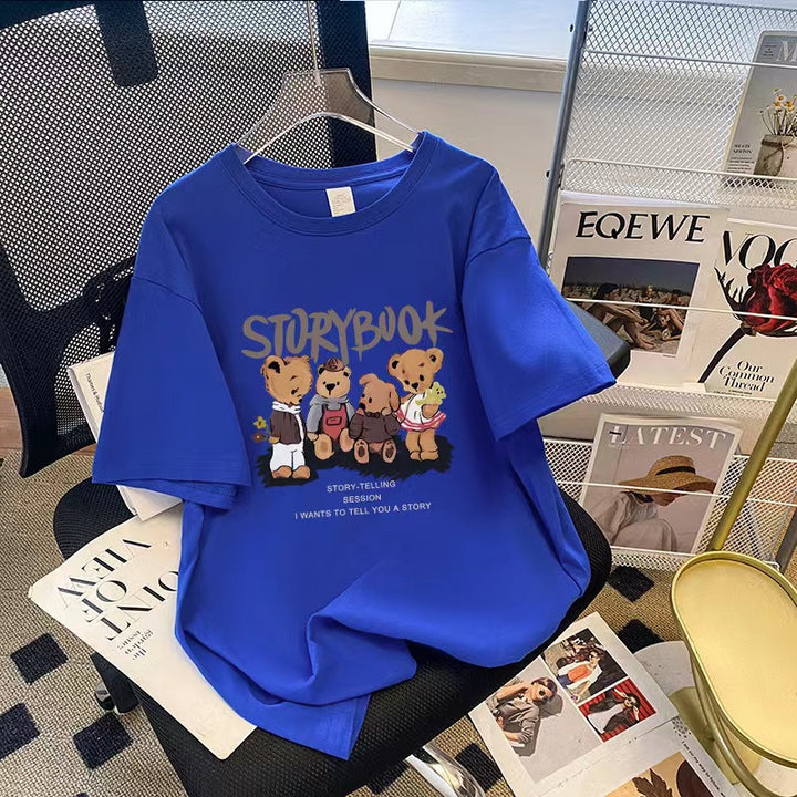 Dame T-shirt med legesygt bjørnemotiv og kunstnerisk tryk Stilla
