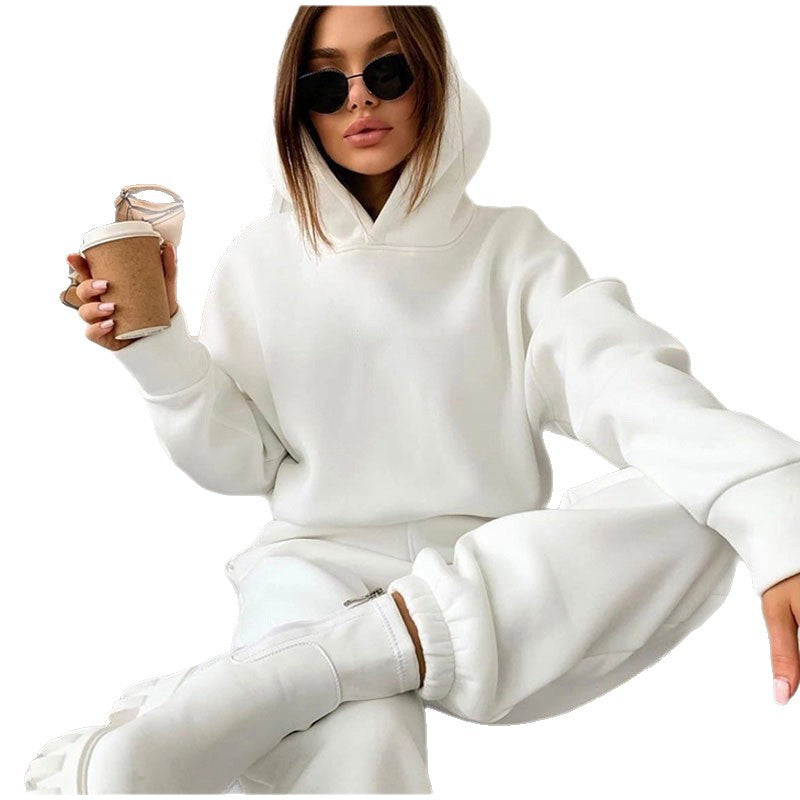 Kvinders afslappede hoodie jumpsuit med praktiske lommer og moderne snit Skovae