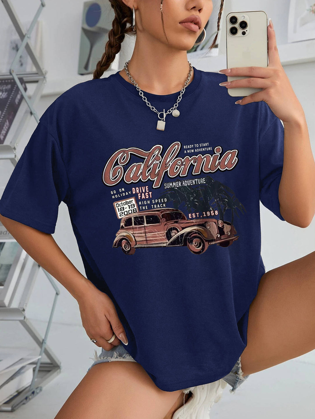 Dame afslappet T-shirt med nostalgisk automobil Stilla