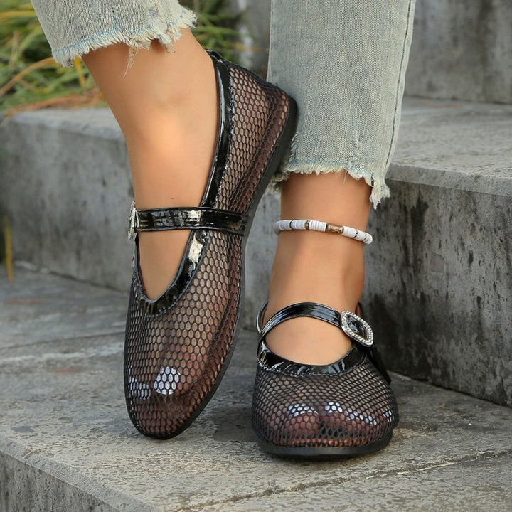 Dame elegante Ballerinas med åndbart netdesign og moderigtige remme Stilla