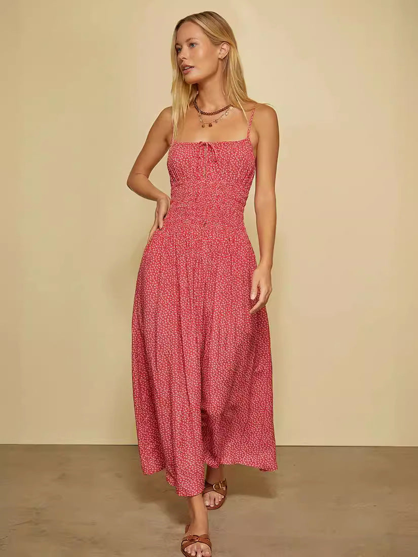 Femme Elegantes Maxi-Kjole med justerbare Spaghetti-stropper Stilla