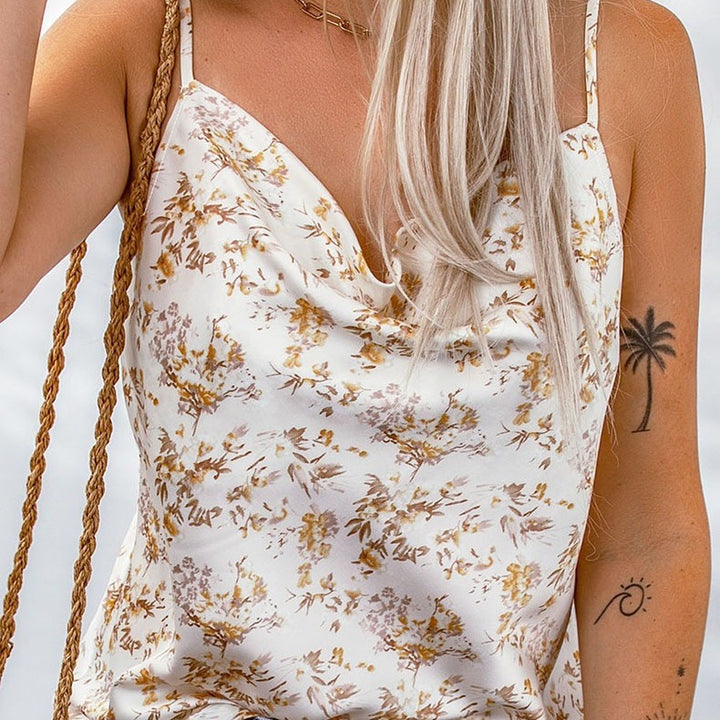 Dame Cami-top med blomsterdesign og moderne snit Stilla