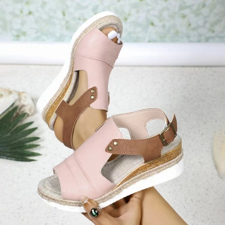 Dame Komfortable Sandaler med elegant remdesign og åndbar sål Stilla