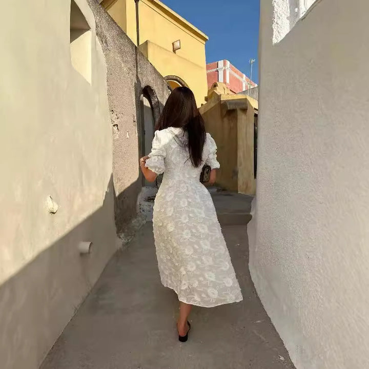 Dame maxikjole med romantisk blomsterdesign og rynkedetaljer Stilla