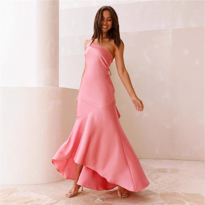 Dame elegante asymmetrisk maxi kjole med design uden stropper og løs pasform Skovae