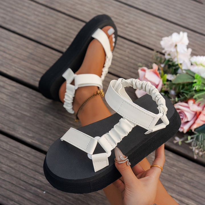 Dame Plateau-sandaler med fashionable krydsbånd-design og skridsikker sål Stilla