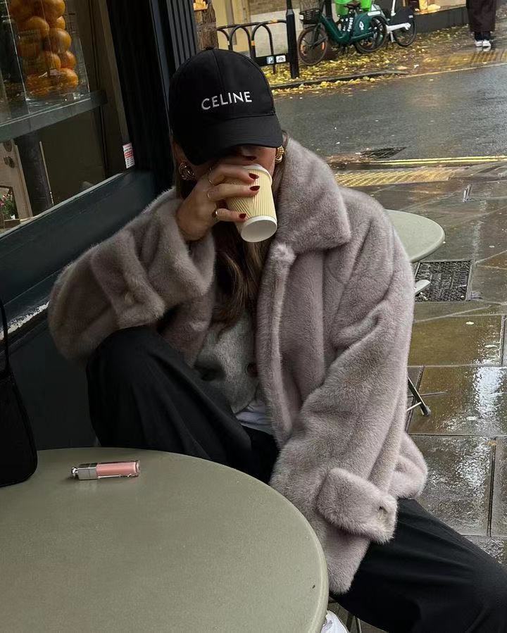 Dame plysjakke med luksuriøs oversized snit Stilla