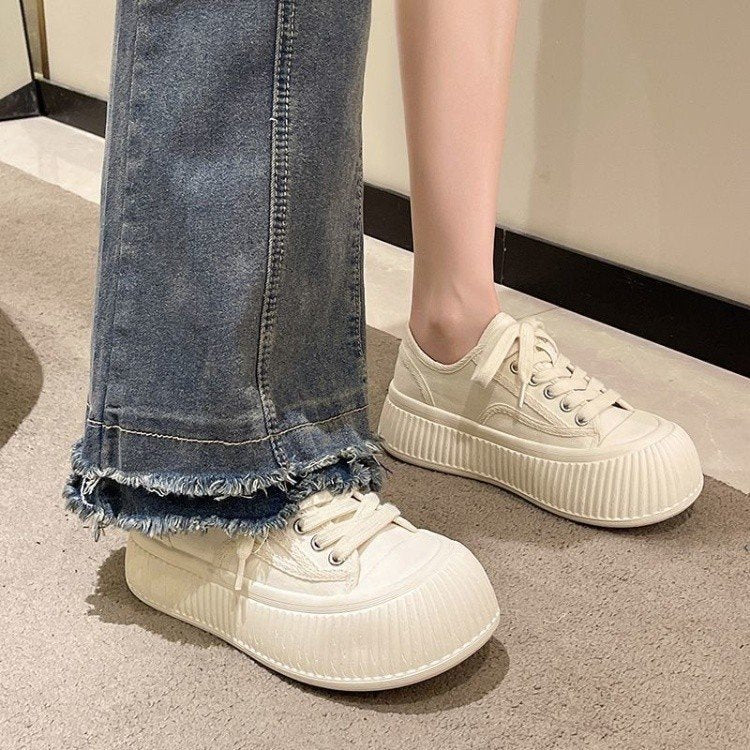 Dame Sneakers i et afslappet design med hævet platform Stilla