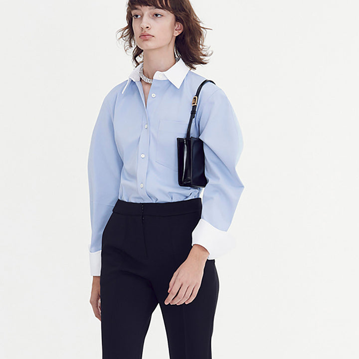 Damer elegant skjorte bluse med moderne snit og kontrastdetaljer Stilla