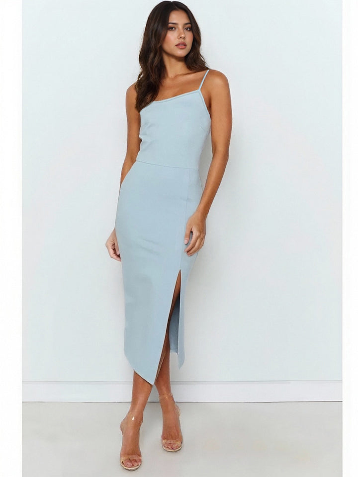 Dame Elegant midi kjole med asymmetrisk kant og slids Skovae
