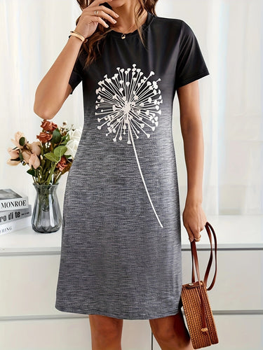Dame T-shirt kjole med flot print og afslappet snit Stilla